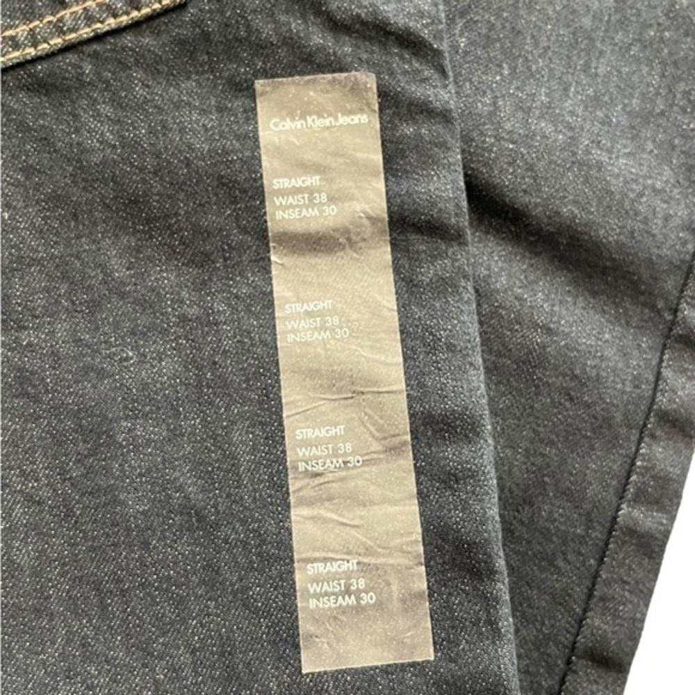 Calvin Klein Dark Wash Straight Cut Jeans NWT 38x30 - Picture 3 of 9